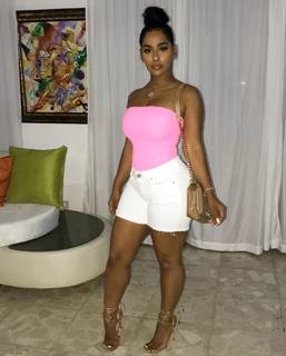Ayisha Diaz feet photo thumbnail