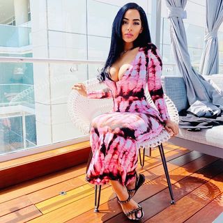 Ayisha Diaz feet photo thumbnail