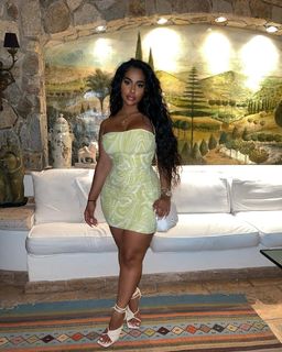 Ayisha Diaz feet photo thumbnail