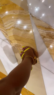 Ayisha Diaz feet photo thumbnail