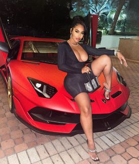 Ayisha Diaz feet photo thumbnail