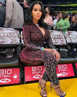 Ayisha Diaz feet photo thumbnail