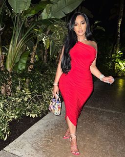 Ayisha Diaz feet photo thumbnail