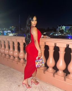 Ayisha Diaz feet photo thumbnail