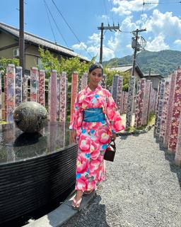 Ayisha Diaz feet photo thumbnail