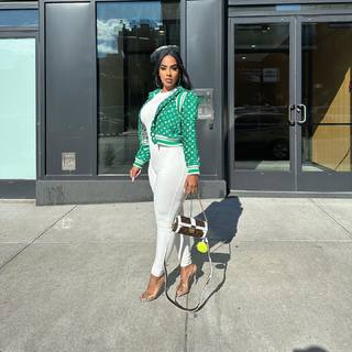 Ayisha Diaz feet photo thumbnail