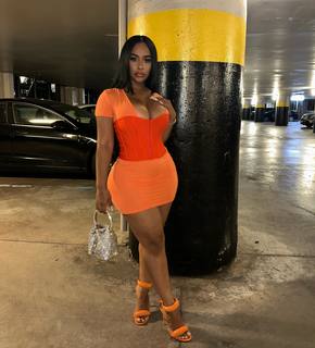 Ayisha Diaz feet photo thumbnail