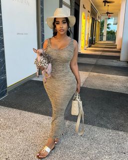 Ayisha Diaz feet photo thumbnail