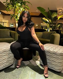 Ayisha Diaz feet photo thumbnail