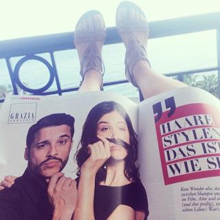 Aylin Tezel feet photo thumbnail