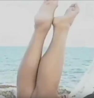 Aylín Mújica feet photo 17