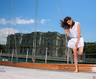 Ayse Hatun Önal feet photo 17