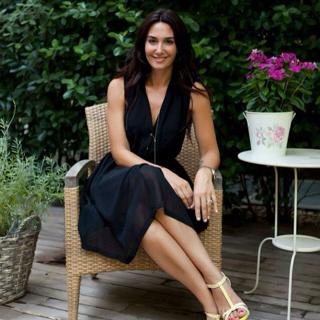 Ayse Tolga feet photo 3