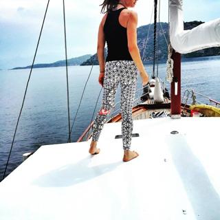 Ayse Tolga feet photo 7