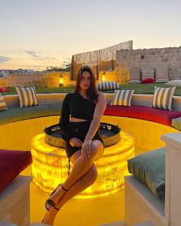 Ayse Yüksel feet photo 1