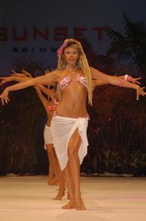 Aysun Kayaci feet photo 1
