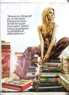 Aysun Kayaci feet photo 3