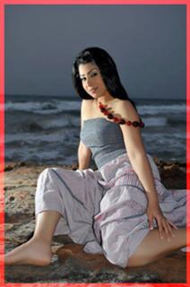 Ayten Amer feet photo thumbnail