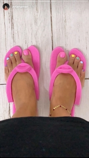 Ayten Amer feet photo thumbnail