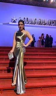 Ayten Amer feet photo thumbnail