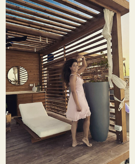 Ayten Amer feet photo thumbnail