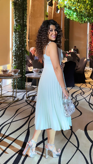Ayten Amer feet photo thumbnail