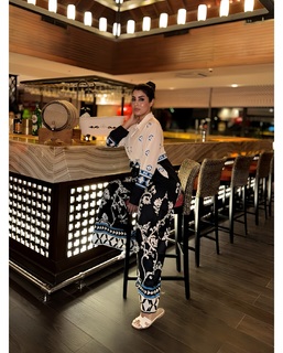 Ayten Amer feet photo thumbnail