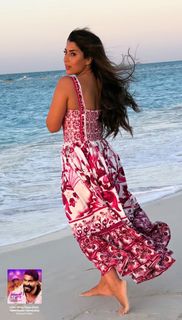 Ayten Amer feet photo thumbnail