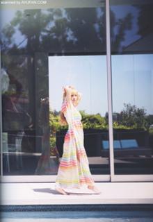 Ayumi Hamasaki feet photo 20