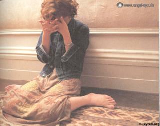 Ayumi Hamasaki feet photo 16