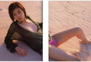 Ayumi Kinoshita feet photo 3