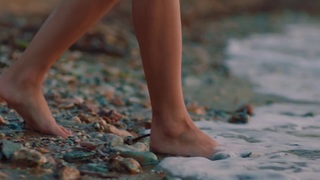 Ayça Aysin Turan feet photo thumbnail