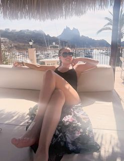 Azucena Uresti feet photo 1