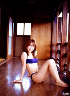 Azusa Yamamoto feet photo 4