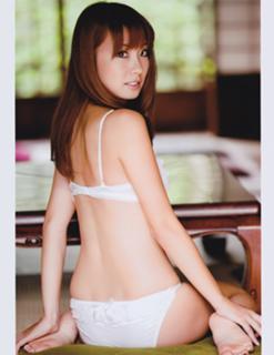 Azusa Yamamoto feet photo 2