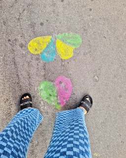 Azza Slimene feet photo 2