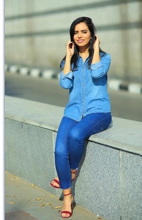 Azza Zaarour feet photo 2