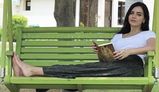 Azza Zaarour feet photo 4