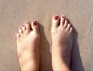 Azza Zaarour feet photo 13