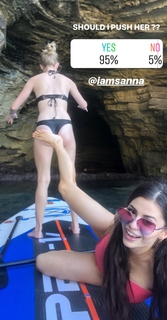 Azzyland feet photo thumbnail