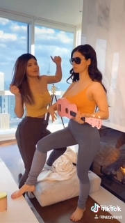 Azzyland feet photo thumbnail