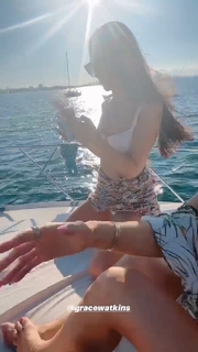 Azzyland feet photo thumbnail