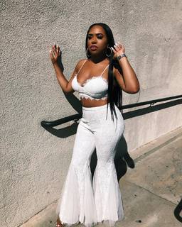 B. Simone feet photo thumbnail