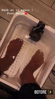 B. Simone feet photo thumbnail