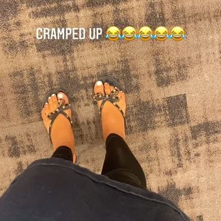 B. Simone feet photo thumbnail