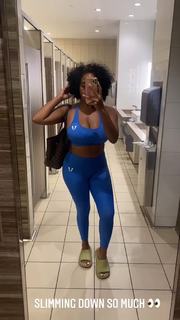 B. Simone feet photo thumbnail