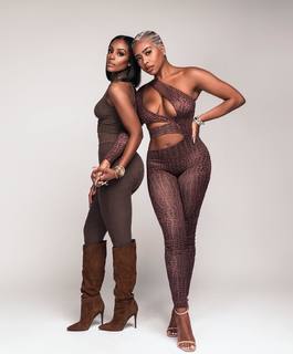 B. Simone feet photo thumbnail