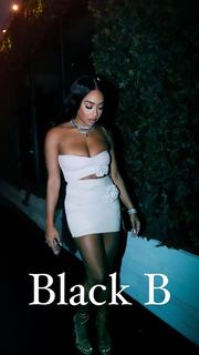 B. Simone feet photo thumbnail