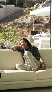 B. Simone feet photo thumbnail