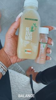 B. Simone feet photo thumbnail